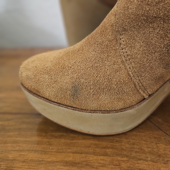 MICHAEL KORS Tan Suede Lace-Up Booties Sz 9.5 Platform High Heels - Picture 6 of 12